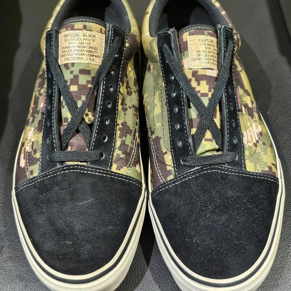 *PRE-OWNED* DEFCON X VANS SYNDICATE OLD SKOOL PRO S DIGI CAMO 10.5 OLIVE BLACK